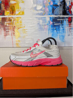 Nike Initiator Shoes Womens Size 7 White Pink Silver Running Sneakers 394053-106